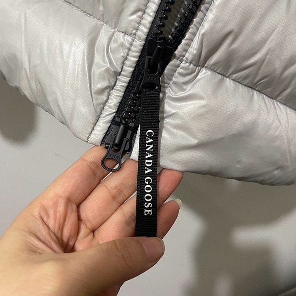 Canada Goose Light Gray Puffer Jacket - Picture 5 of 12